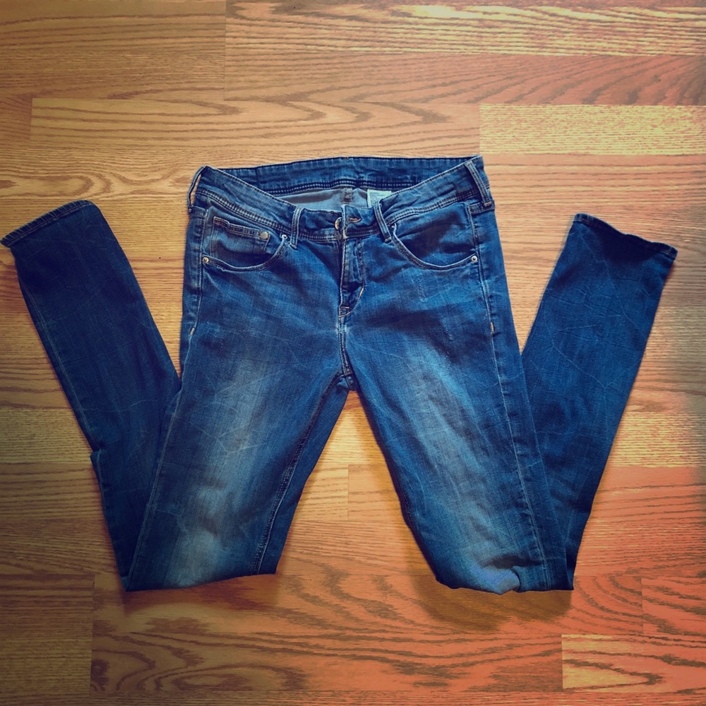 Hollister dark wash skinny jeans